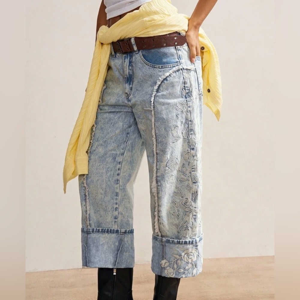 Jeans - Picture 2 of 11